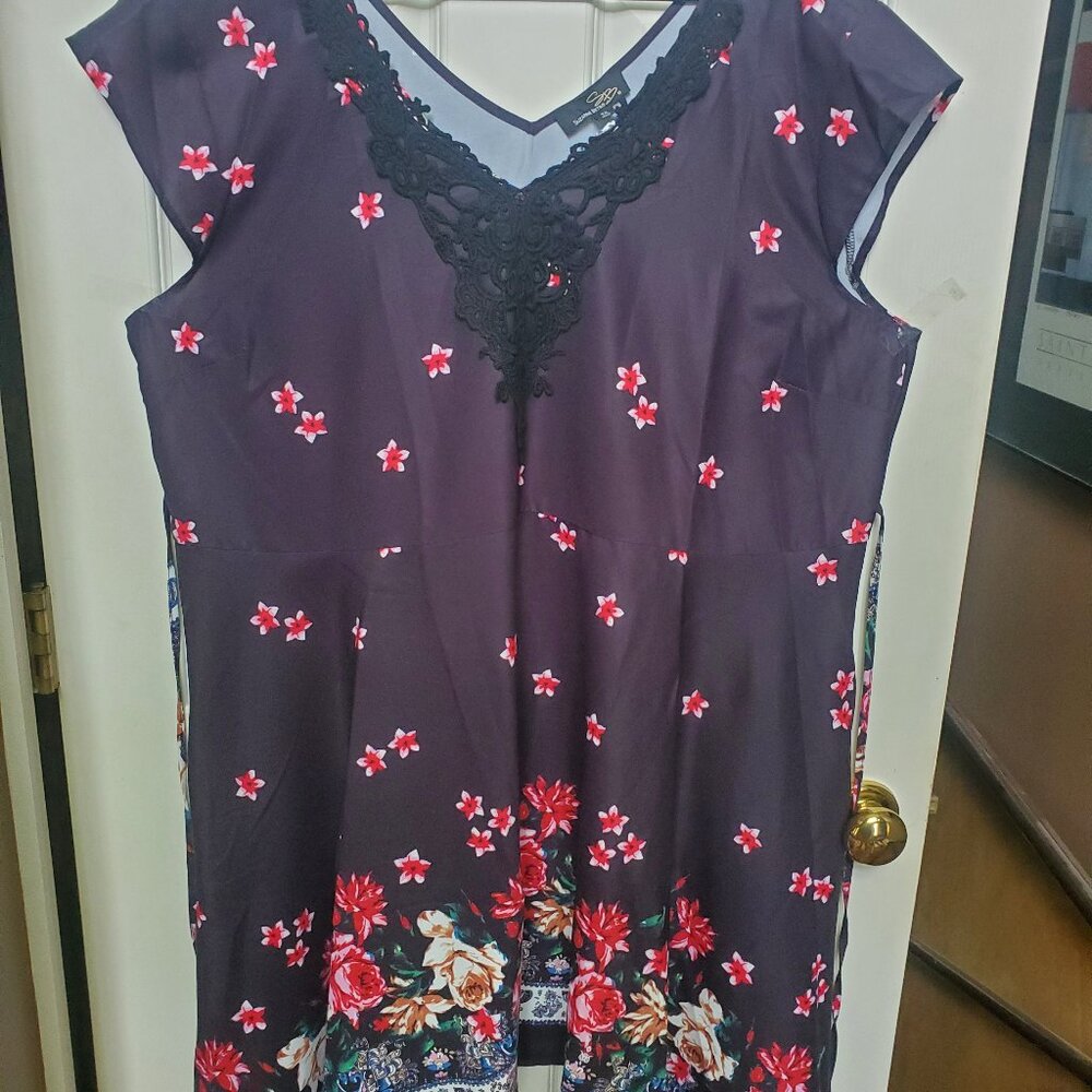 Suzanne Betro Black Floral Handkerchief Hem V-Neck 3X Dress